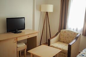 Oya Boutique Hotel & Suites