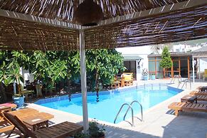 Oya Boutique Hotel & Suites