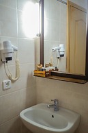 Oya Boutique Hotel & Suites