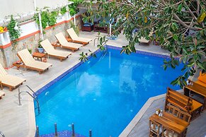 Oya Boutique Hotel & Suites