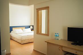 Oya Boutique Hotel & Suites