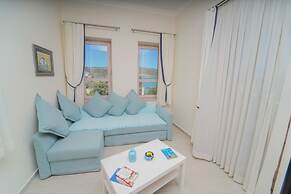 Alacati Marina Palace Otel