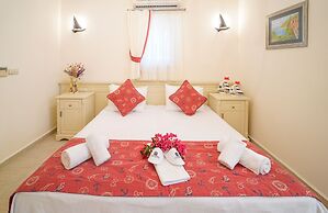 Alacati Marina Palace Otel