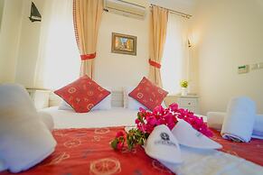 Alacati Marina Palace Otel