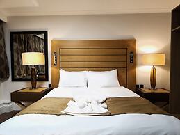 Crown Hotel Stone