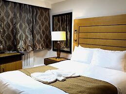 Crown Hotel Stone