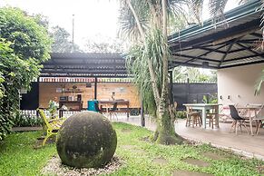 Terida Airport B&B