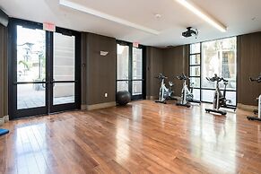 Global Luxury Suites Baypointe Station