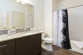 Global Luxury Suites Baypointe Station