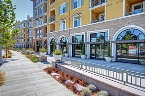 Global Luxury Suites Baypointe Station