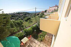 Point Twins Apartments