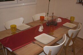 Point Twins Apartments