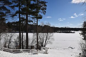 Lakeside Bed & Breakfast