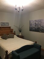 Lakeside Bed & Breakfast