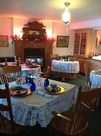 Lakeside Bed & Breakfast