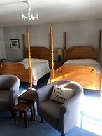 Lakeside Bed & Breakfast