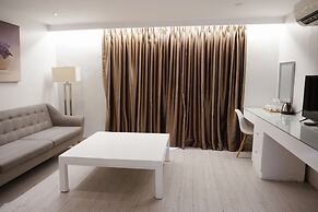 LeBlanc Hotel and Resort