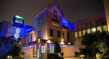 Leesing Motel