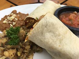 Lanta Castaway Beach Resort