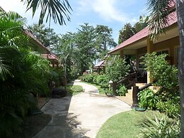 Lanta Castaway Beach Resort