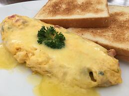 Lanta Castaway Beach Resort