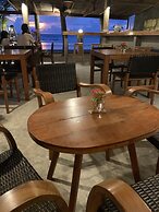 Noble House Beach Resort