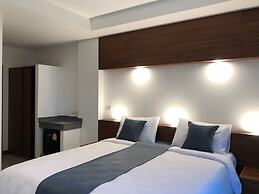 Noble House Beach Resort