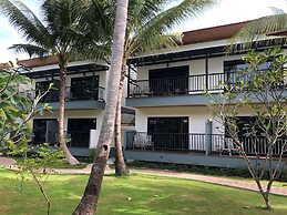 Noble House Beach Resort