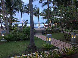 Noble House Beach Resort