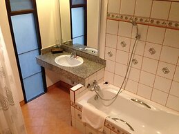 Noble House Beach Resort