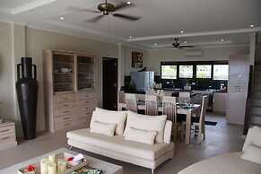 The Beach Front Villas - North Bali