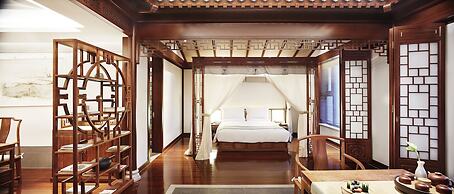 Ovation Seven-Cultivation Hotel