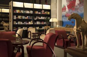 Ovation Seven-Cultivation Hotel