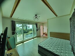 Wind Jeju Cafe & Pension