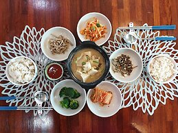 Wind Jeju Cafe & Pension