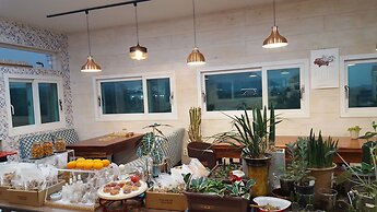 Wind Jeju Cafe & Pension