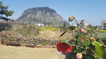 Wind Jeju Cafe & Pension