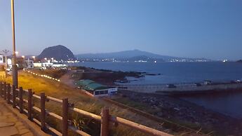 Wind Jeju Cafe & Pension