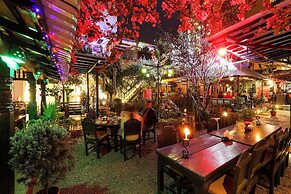 Hotel Himalayan Oasis