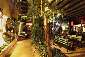 Hotel Himalayan Oasis