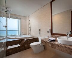 Gold Coast Hotel Resort & Spa