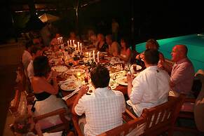 Antas Deluxe Apartments