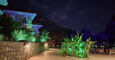 Antas Deluxe Apartments