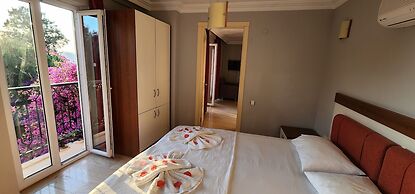 Antas Deluxe Apartments