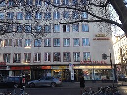 Hotel Mons Am Goetheplatz