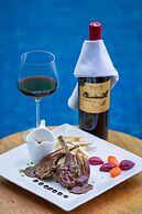 The Tito Suite Residence