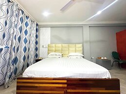 Triple Hill Hotel
