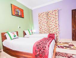 Triple Hill Hotel