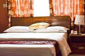 Triple Hill Hotel