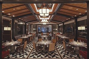 Shangri-La Residences at the Fort, Manila